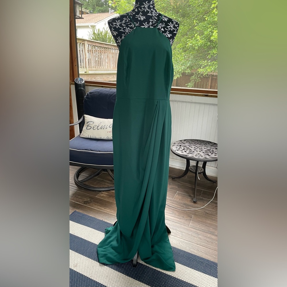NWOT Elegant Green Halter Maxi Dress by Thread